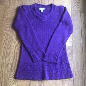 Kim Rogers crochet trim Vneck pullover